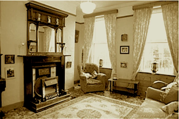 Parlour at 15 Marino Crescent