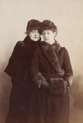 Ellen Terry and Edith Craig