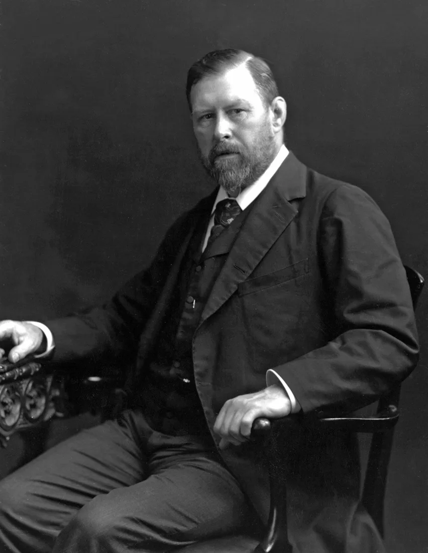 Bram Stoker, seated three-quarter portrait (b/w)